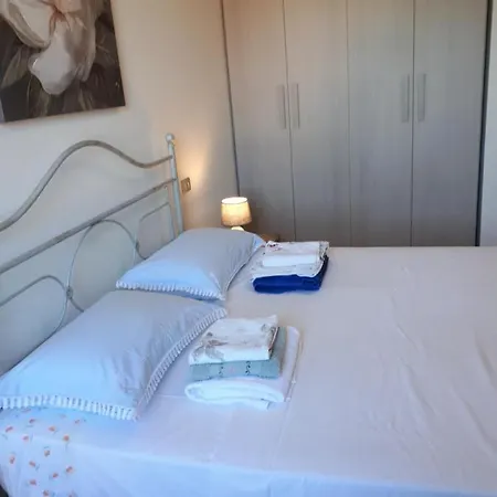 Con Piscina Il Glicine Sul Garda Appartement