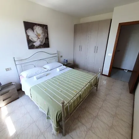 Con Piscina Il Glicine Sul Garda *