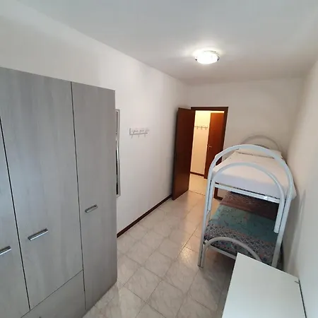 Con Piscina Il Glicine Sul Garda