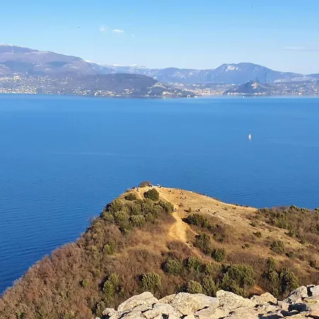 Con Piscina Il Glicine Sul Garda