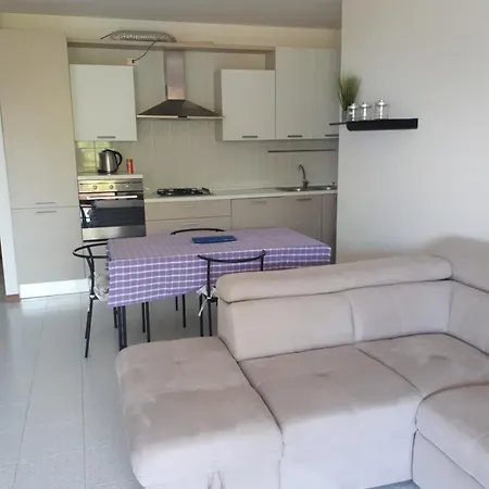 Con Piscina Il Glicine Sul Garda Appartement