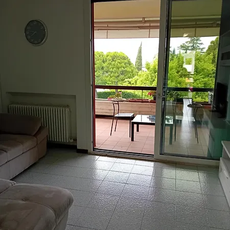 Con Piscina Il Glicine Sul Garda *